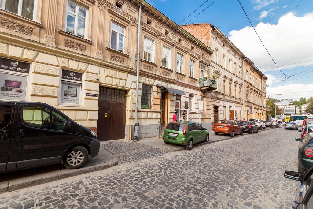 Near Opera Apartment Львов Экстерьер фото